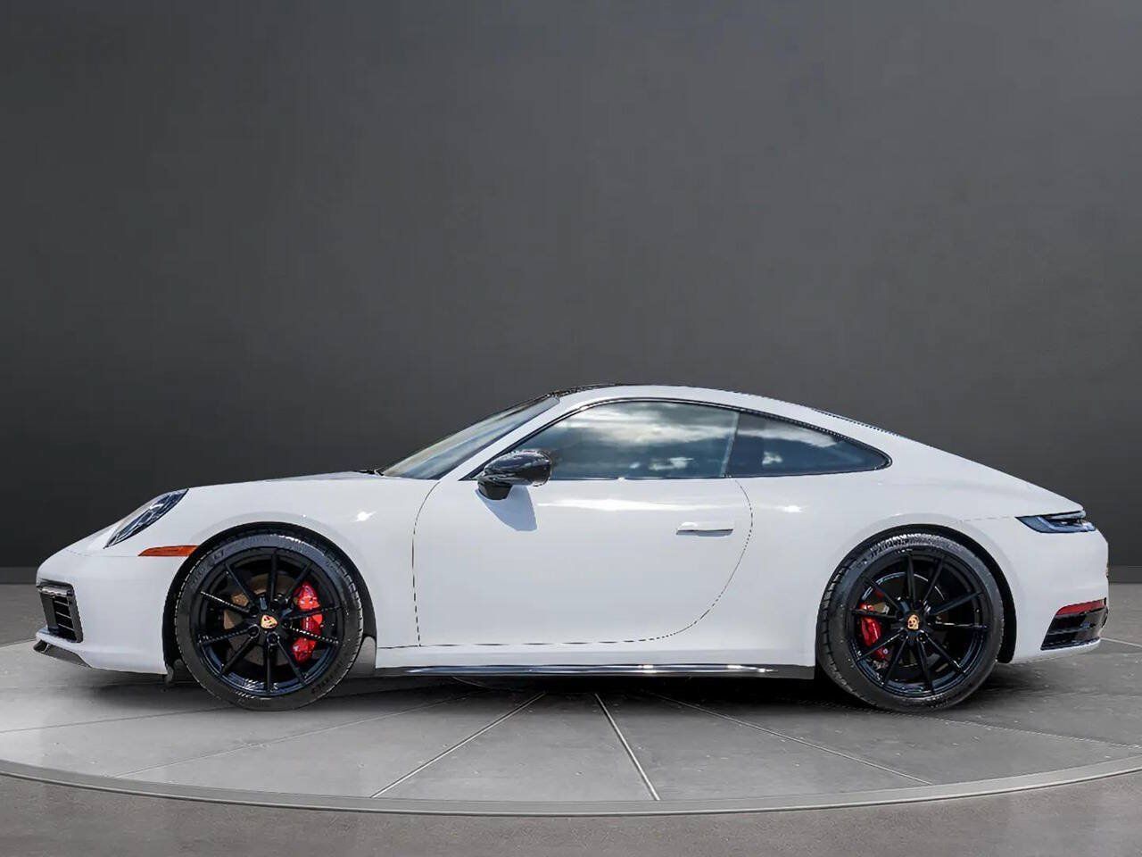 Used 2024 Porsche 911 Carrera 4S AWD/4WD image 4