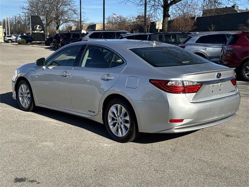 Used 2013 Lexus ES 300h image 7