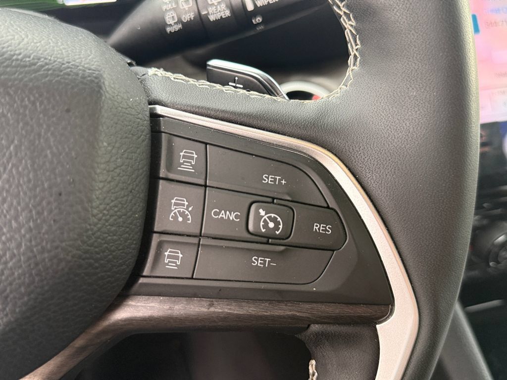 Used 2024 Jeep Grand Cherokee Limited 4xe AWD/4WD image 16