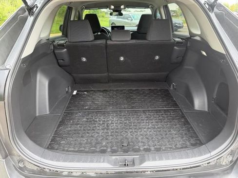 Used 2023 Toyota RAV4 LE FWD image 10