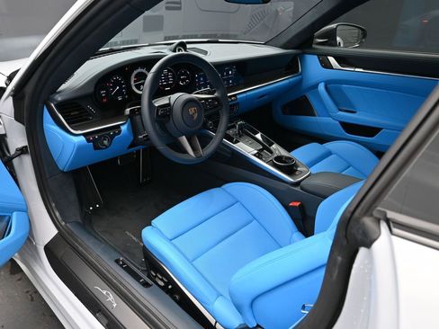 Certified 2025 Porsche 911 Turbo S AWD/4WD image 4