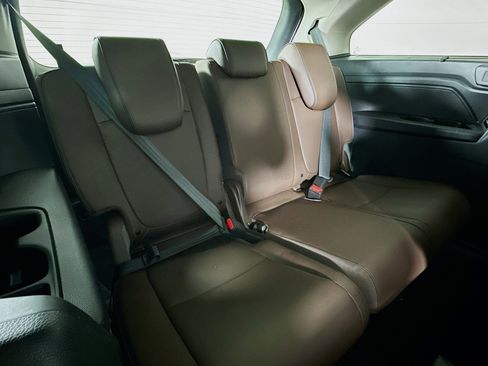 New 2026 Honda Odyssey Touring image 28