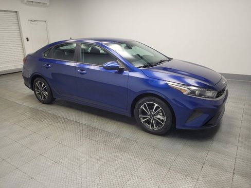 Used 2023 Kia Forte LXS image 11