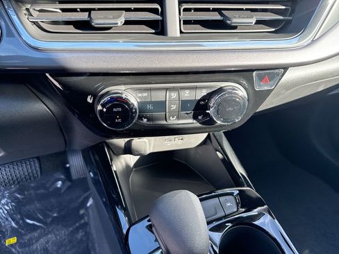 New 2026 Chevrolet Trax ACTIV image 24