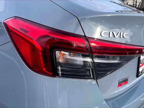 Used 2022 Honda Civic Sport image 27