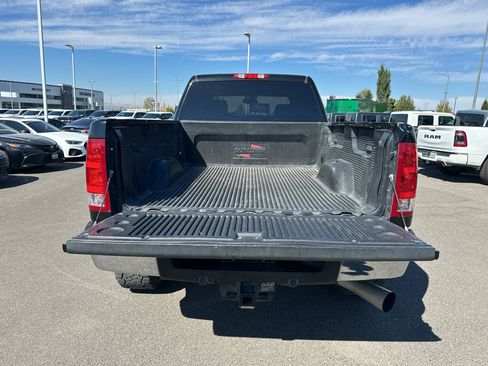 Used 2012 GMC Sierra 2500 SLE w/ SLE Preferred Package AWD/4WD image 13