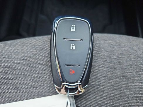 Used 2024 Chevrolet Equinox LT image 35