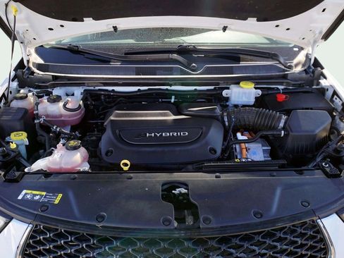 Used 2021 Chrysler Pacifica Touring-L FWD image 13