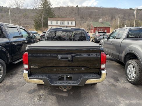 Used 2022 Toyota Tacoma SR5 image 7