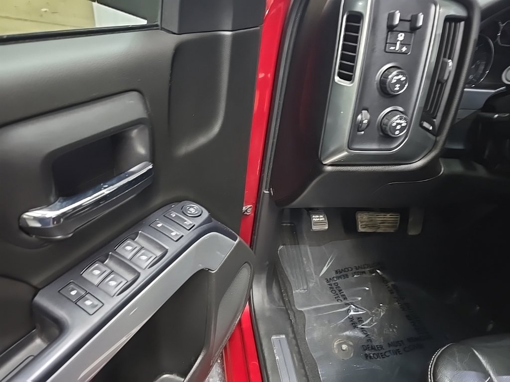 Used 2018 Chevrolet Silverado 1500 LT w/ All Star Edition AWD/4WD image 27