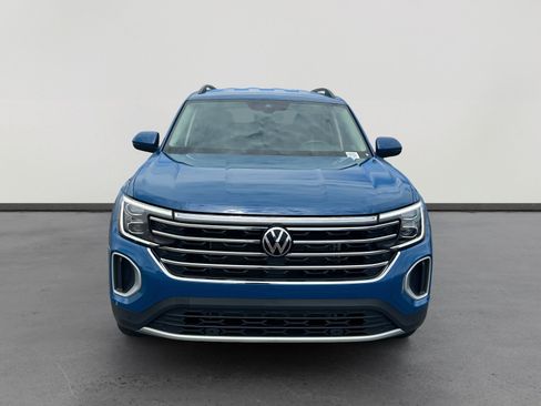 Certified 2026 Volkswagen Atlas SE FWD image 8