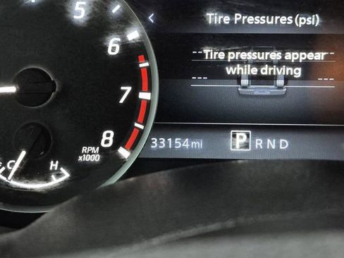 Used 2024 Nissan Titan SV w/ SV Convenience Package image 29