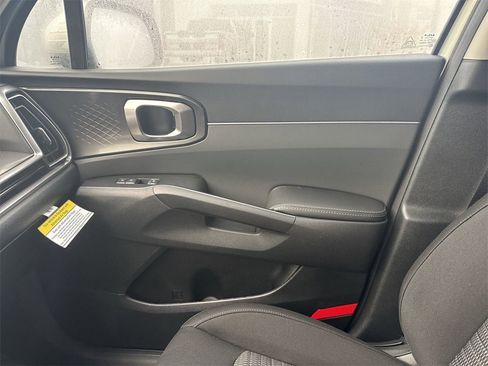New 2026 Kia Sorento LX image 22