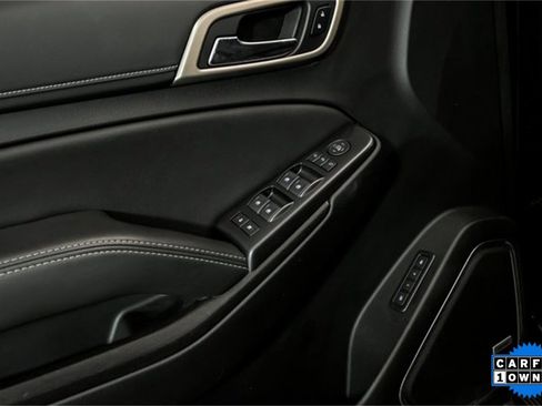 Certified 2020 GMC Yukon Denali w/ Denali Ultimate Package image 9