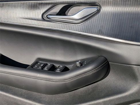 New 2025 Jeep Grand Cherokee Laredo X w/ Luxury Tech Group I image 16