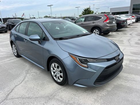 Used 2024 Toyota Corolla LE FWD image 3