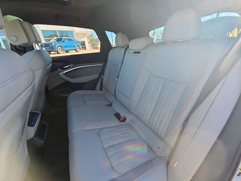 Used 2024 Audi Q8 e-tron Prestige w/ Prestige Package image 20
