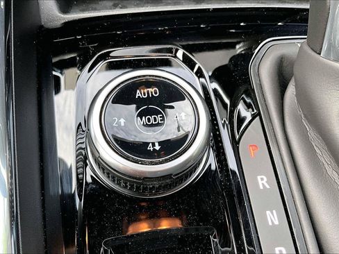 New 2026 GMC Canyon Denali AWD/4WD image 18