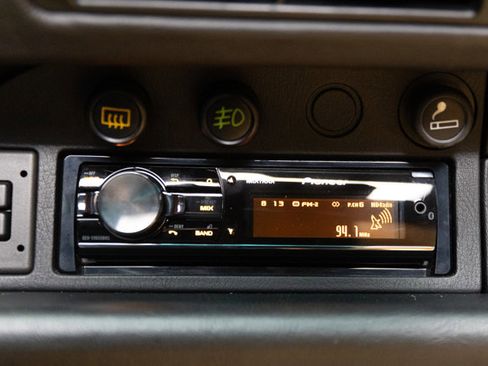 Used 1993 Porsche 911 Carrera image 78