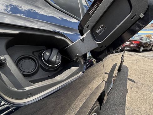 Used 2020 BMW X6 M50i w/ Premium Package AWD/4WD image 30