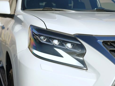 Used 2020 Lexus GX 460 Premium image 7