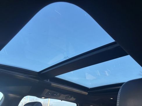 Used 2018 Chrysler Pacifica Limited w/ Advanced Safetytec Group image 10