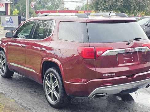 Used 2017 GMC Acadia Denali w/ Technology Package FWD image 4