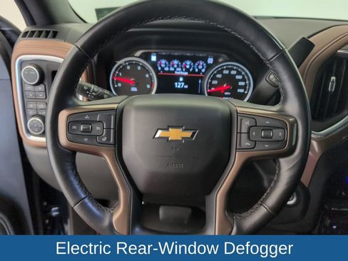 Used 2022 Chevrolet Silverado 3500 High Country image 38