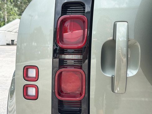 Certified 2025 Land Rover Defender 110 S AWD/4WD image 10