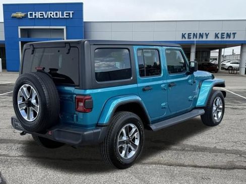 Used 2020 Jeep Wrangler Unlimited Sahara AWD/4WD image 4