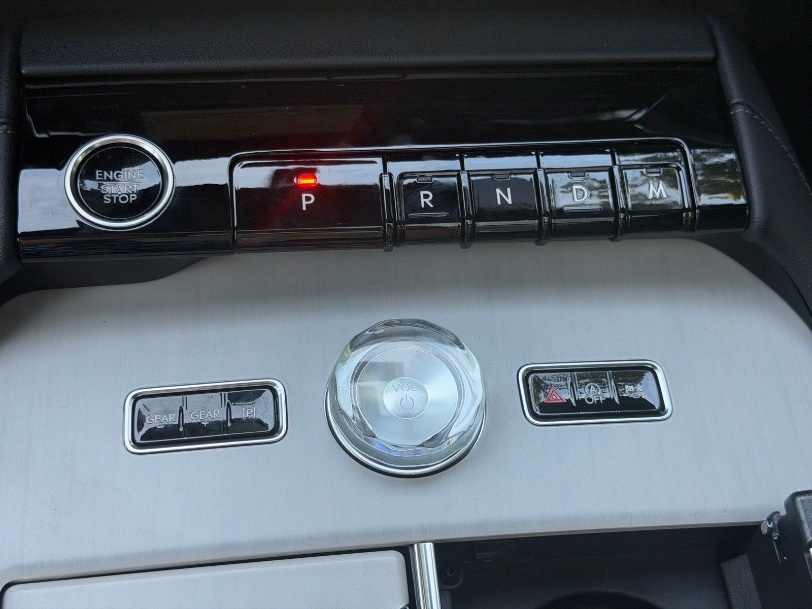 New 2027 Lincoln Navigator Reserve w/ Jet Appearance Package AWD/4WD image 34