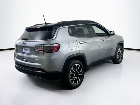 Used 2023 Jeep Compass Limited AWD/4WD image 5