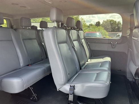 Used 2018 Ford Transit 150 XL RWD image 29