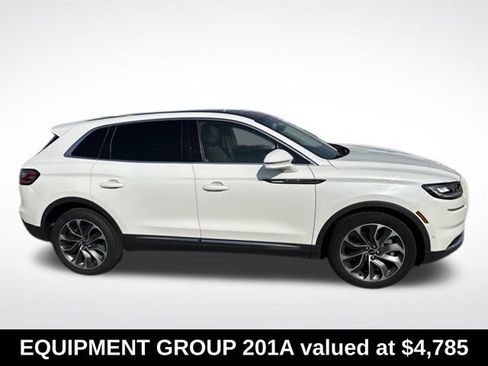 Used 2022 Lincoln Nautilus Reserve w/ Equipment Group 201A AWD/4WD image 3
