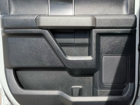 Used 2017 Ford F150 Raptor image 33