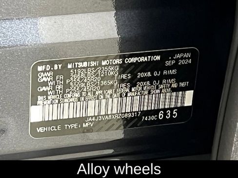 Used 2024 Mitsubishi Outlander SE image 19