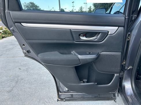 Used 2018 Honda CR-V LX image 24