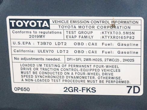 Used 2019 Toyota Tacoma TRD Off-Road w/ Technology Package AWD/4WD image 29