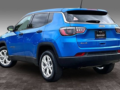 Used 2024 Jeep Compass Sport AWD/4WD image 13
