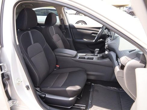 Used 2020 Nissan Sentra SV FWD image 26