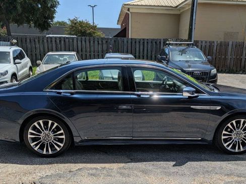 Used 2017 Lincoln Continental Reserve w/ Technology Package AWD/4WD image 2