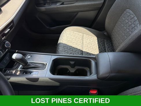 Used 2025 Nissan Kicks SV FWD image 10