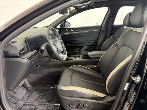 Certified 2025 Kia K5 GT-Line w/ GT-Line Premium Package image 6