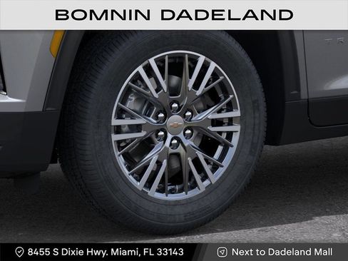 New 2026 Chevrolet Traverse LT FWD image 9