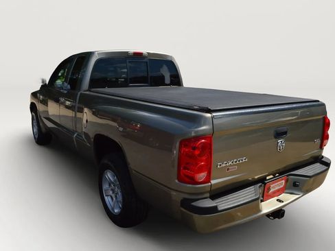 Used 2007 Dodge Dakota SLT w/ Trailer Tow Group RWD image 6