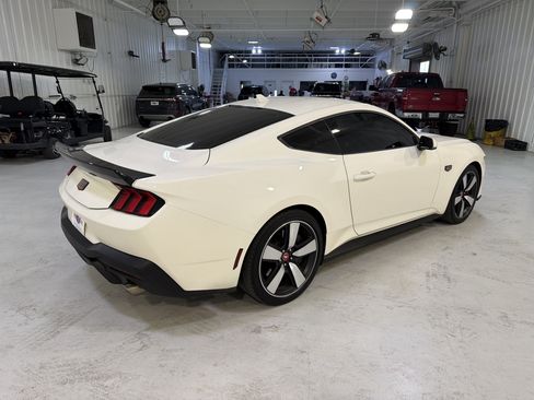 Used 2025 Ford Mustang GT Premium w/ 60th Anniversary Package image 5