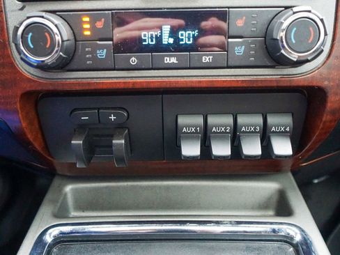 Used 2012 Ford F250 King Ranch w/ King Ranch w/Chrome Pkg image 30