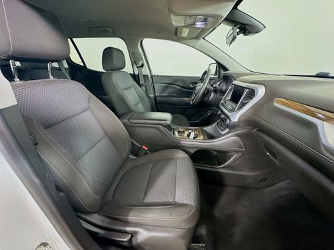Used 2021 GMC Acadia SLE w/ Driver Convenience Package FWD image 42