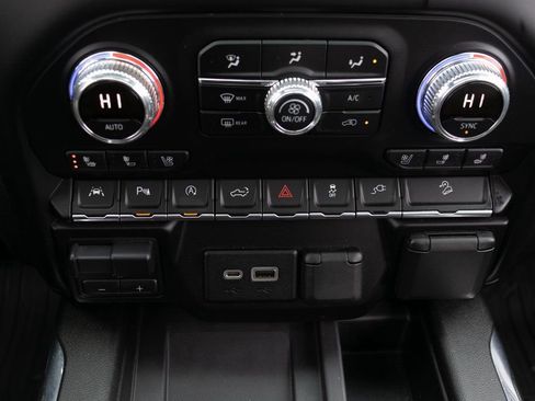 Used 2019 GMC Sierra 1500 AT4 w/ AT4 Premium Package image 37