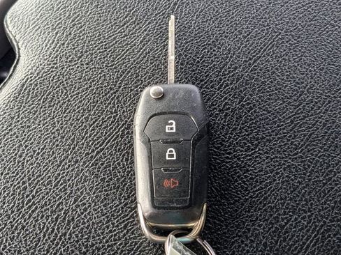 Used 2019 Ford F150 XLT image 30